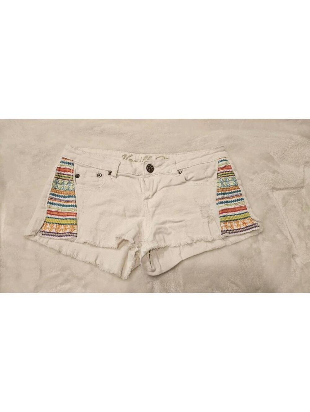 Vanilla Star WhiteJean SHORTS MID- RISE SIZE 9